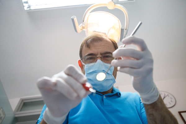 Emergency Dentist: When To Seek Immediate Dental Care